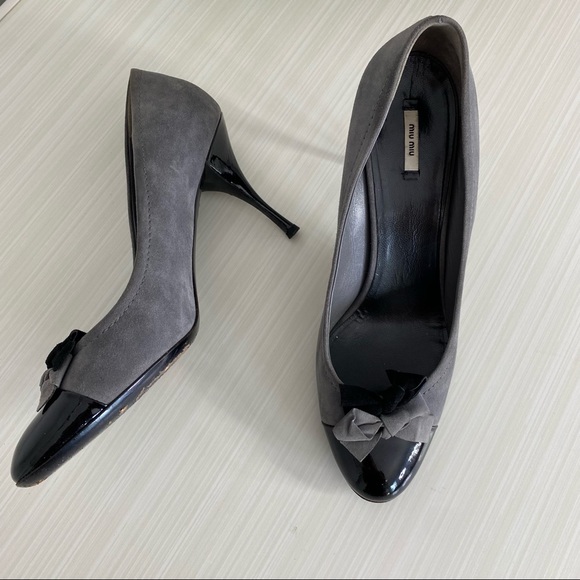 Miu Miu Bow Embellished Cap Toe Suede Pump Heel - Picture 5 of 9